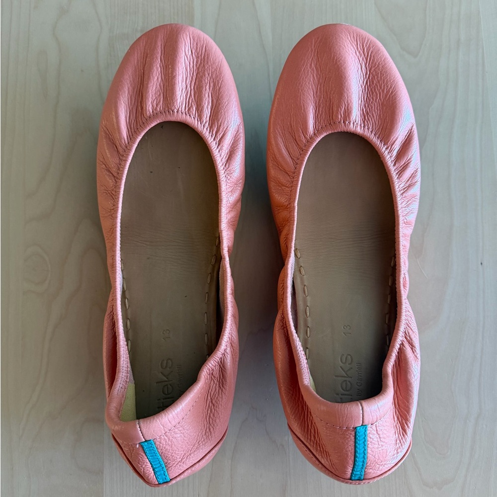 EUC Coral Tieks - Women’s Size 13
